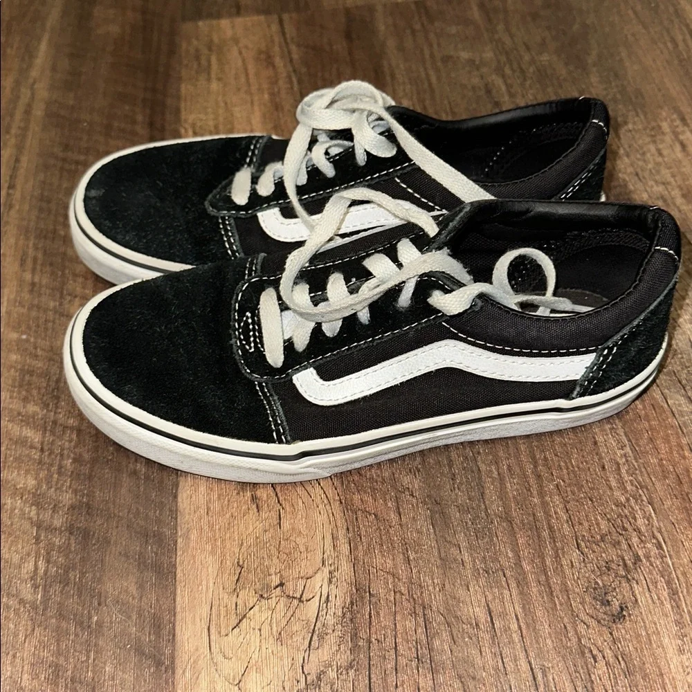 Vans Kids Old‎ Skool Black and White size 2